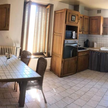 Spacieux Et Elegant Appartement Idealement Situe. Chamouilley Exterior foto
